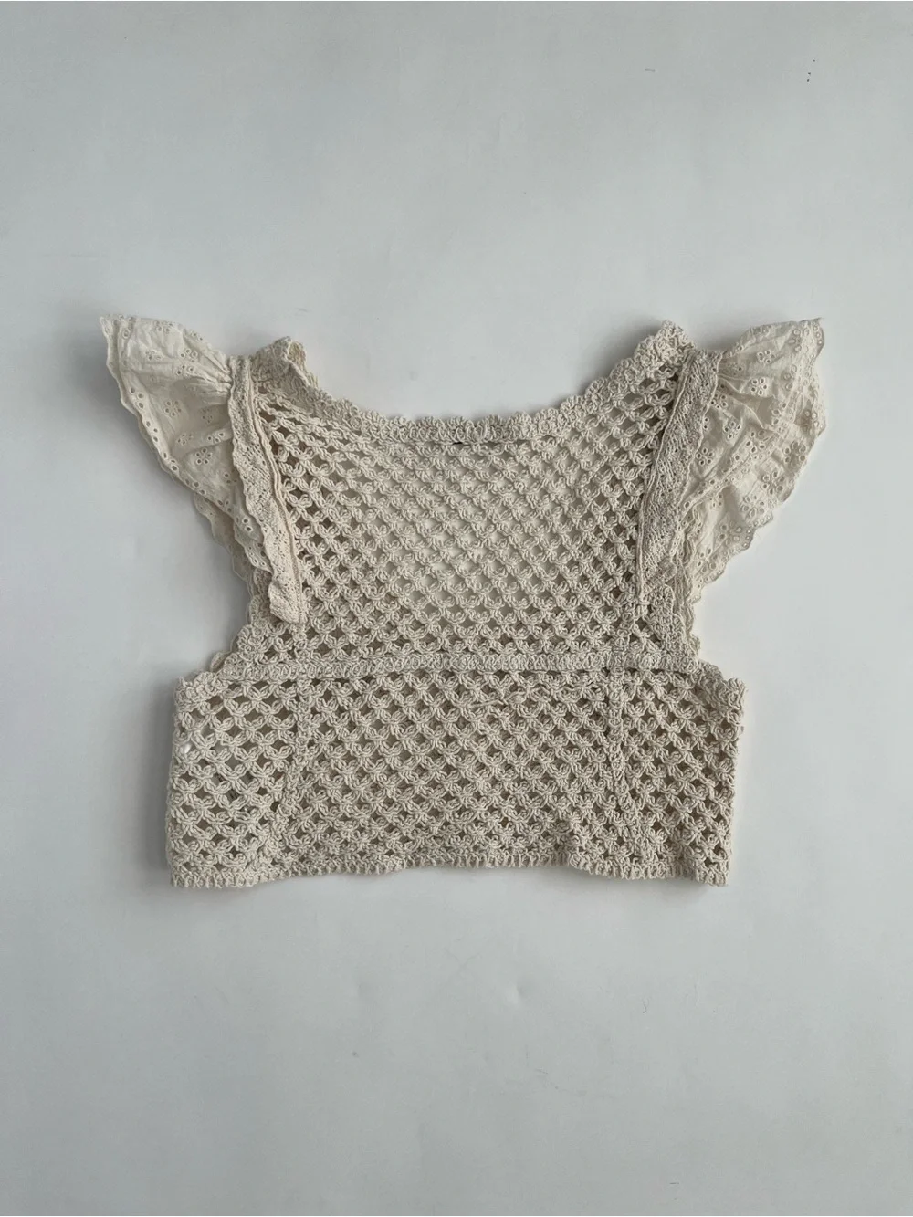 Zara Women’s Cream Crochet Flutter-Sleeve Crop Top